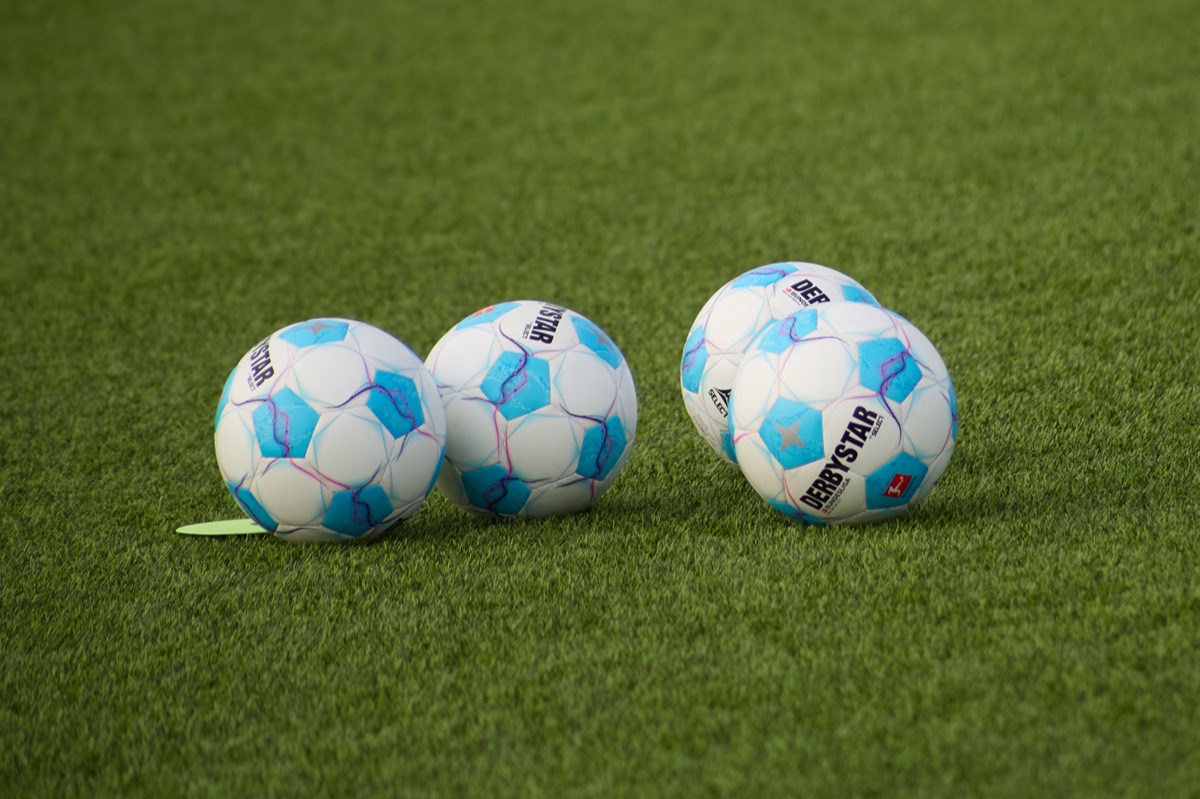 Trainingsballen klaar voor de volgende sessie